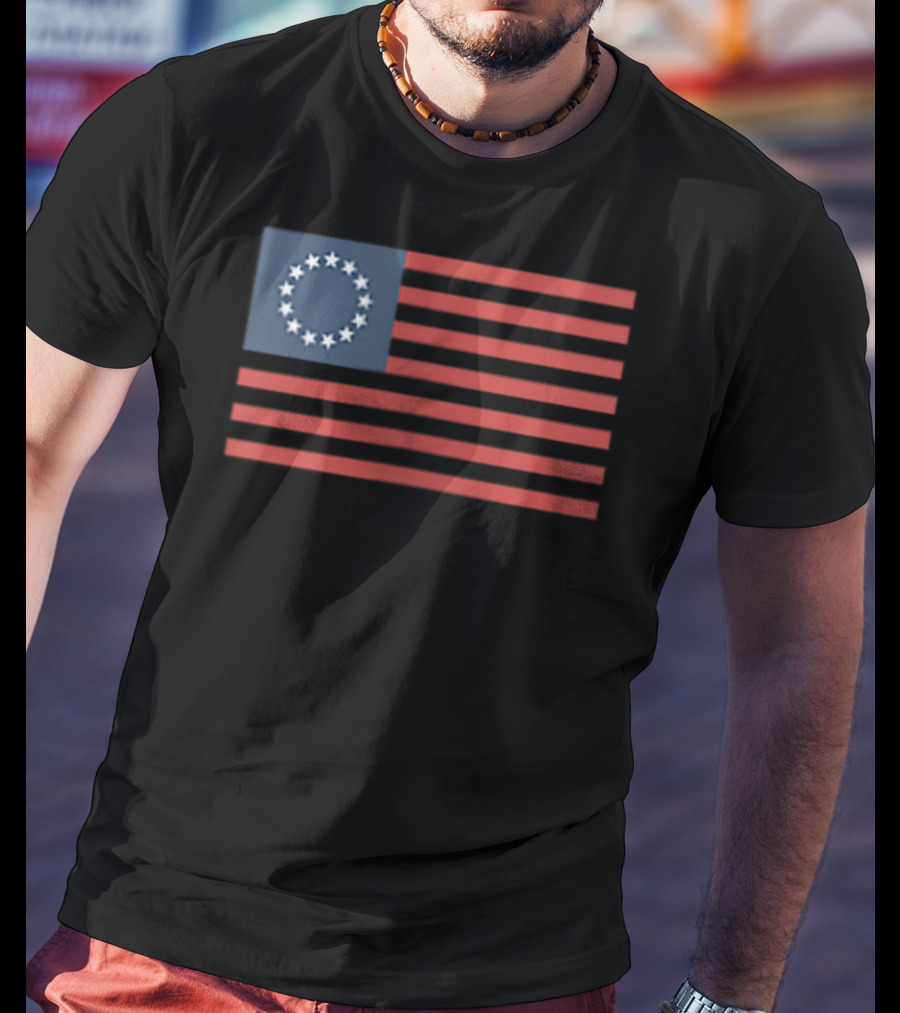 Betsy Ross American Revolution Faded Thirteen Stars Flag T-Shirt