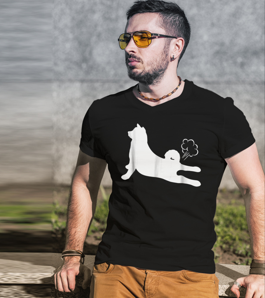 Funny Akita Farting Fart Dog Silhouette With Farts T-Shirt