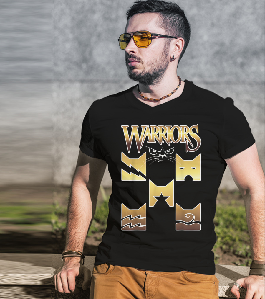 WARRIORS Golden Clan Cat Icons With Lightning, Eye, Star, Wave Symbols T-Shirt