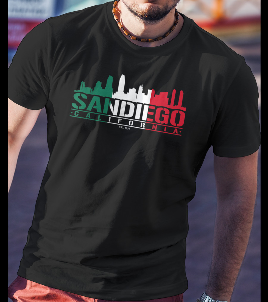 San Diego California Skyline Est. 1821 Classic Look T-Shirt