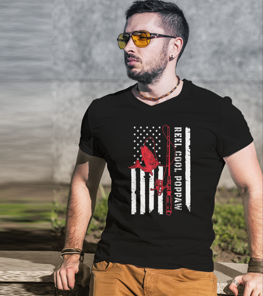 Reel Cool Poppaw Fishing Rod Father American Flag Fish T-Shirt