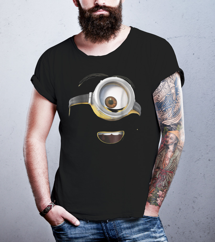 Despicable Me Minions Stuart Face Close-Up One-Eyed Goggle Smile T-Shirt