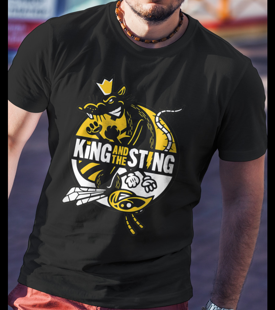 KING AND THE STING Crowned Rat And Bee Emblem T-Shirt