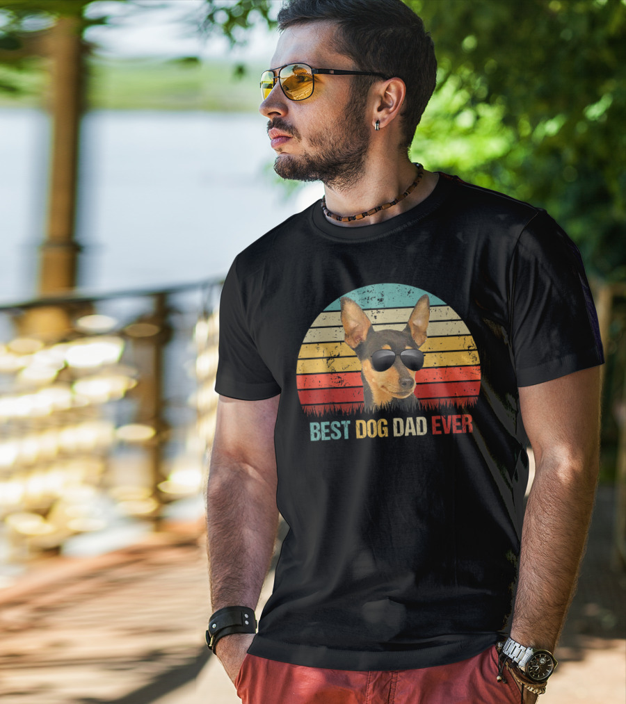 Best Dog Dad Ever Chihuahua Retro Style Sunglasses Vintage Stripes T-Shirt