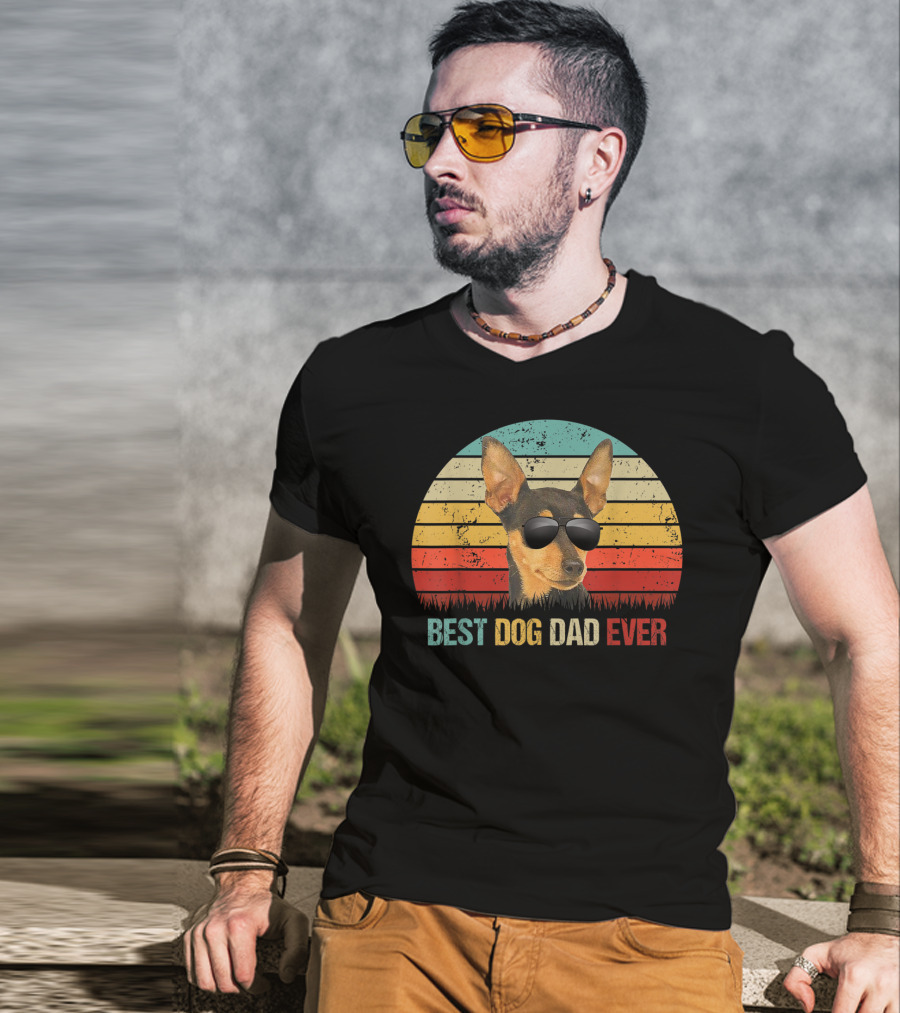 Best Dog Dad Ever Chihuahua Retro Style Sunglasses Vintage Stripes T-Shirt