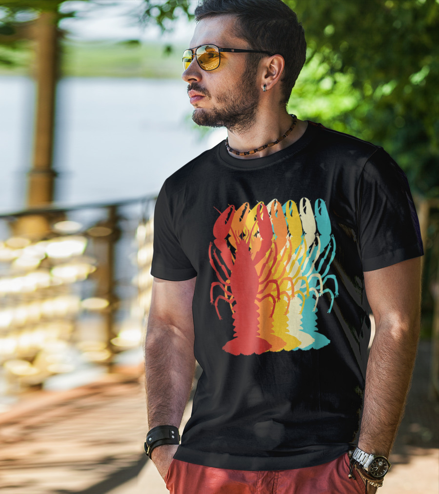 Retro Crawfish Rainbow Cajun Crayfish Novelty T-Shirt