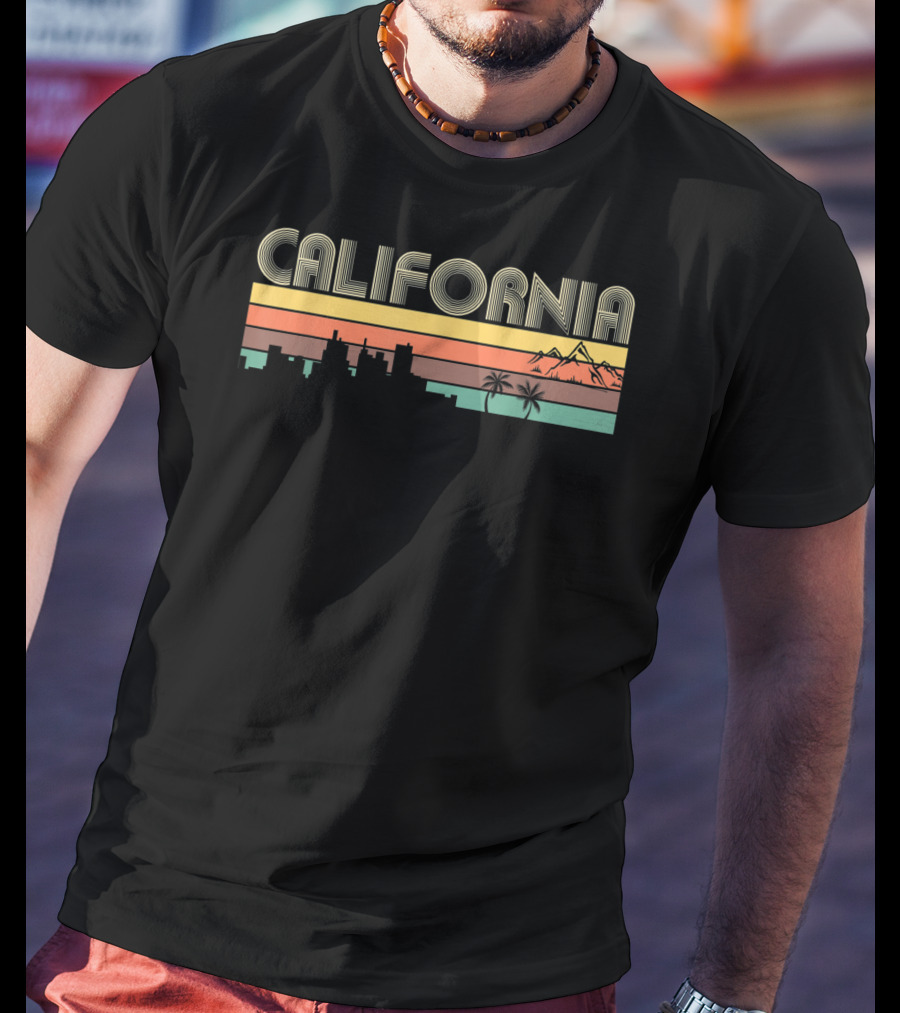 Retro Vintage California Mountains And Skyline With Palm Trees T-Shirt