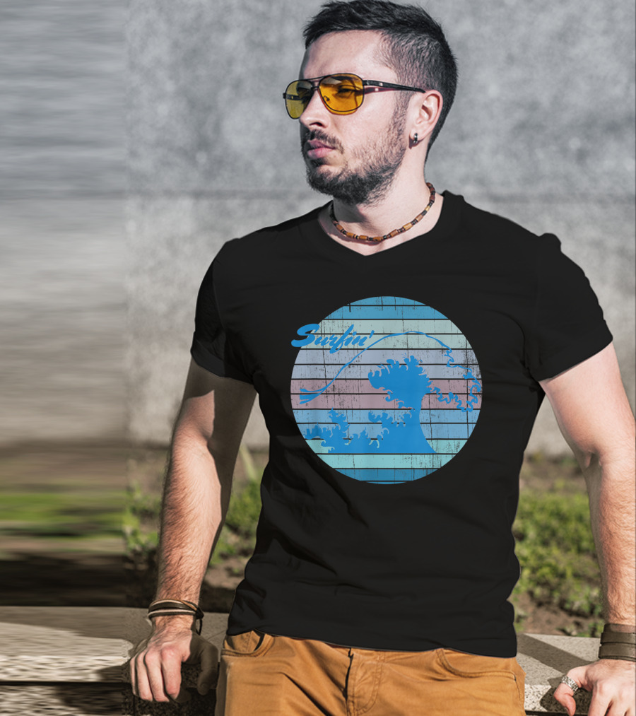 Surfin' Classic Surfing Waves Ocean Stripes T-Shirt