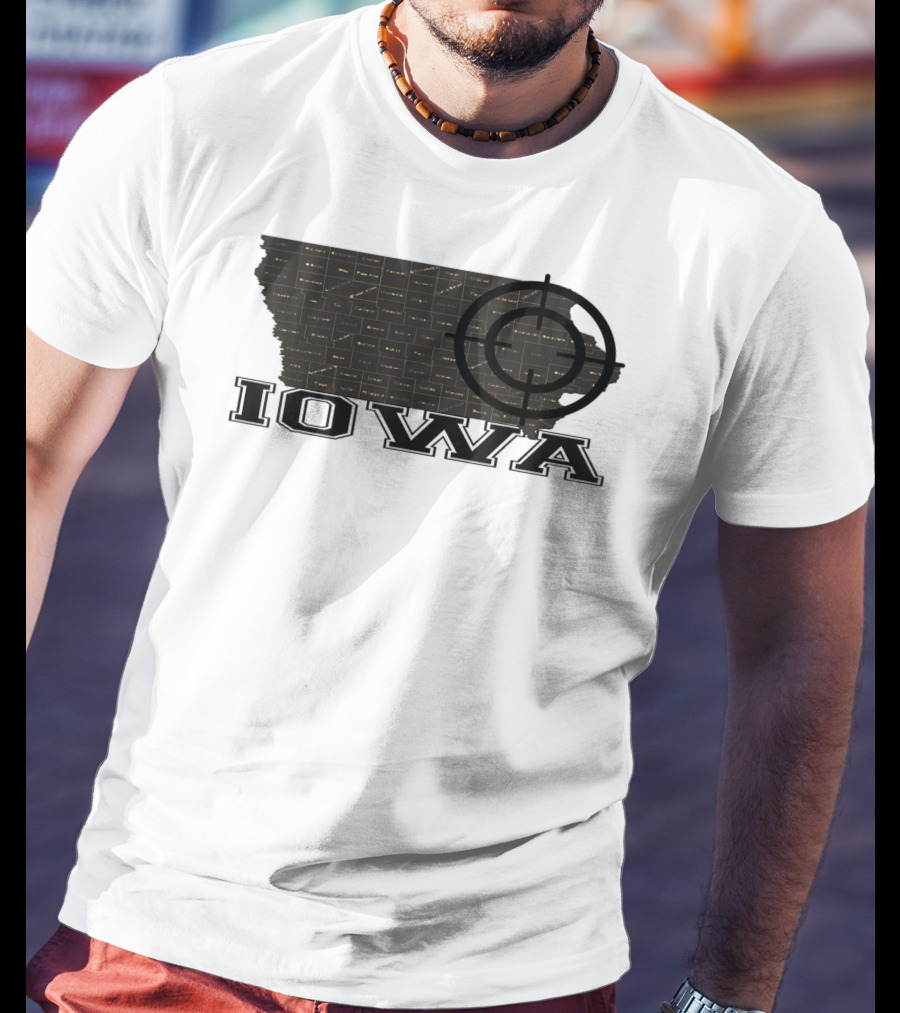 Iowa Map Vintage Fun Black With Target Overlay T-Shirt