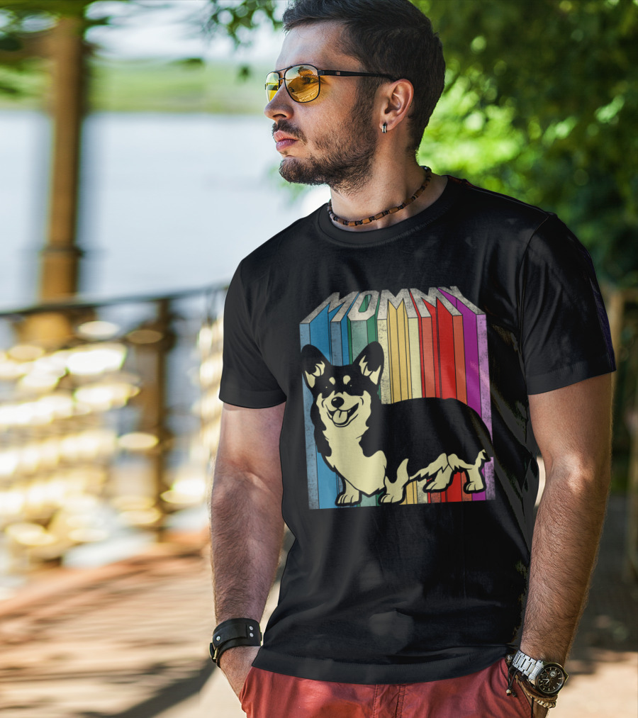 MOMMY Corgi Dog Vintage Rainbow Stripes T-Shirt