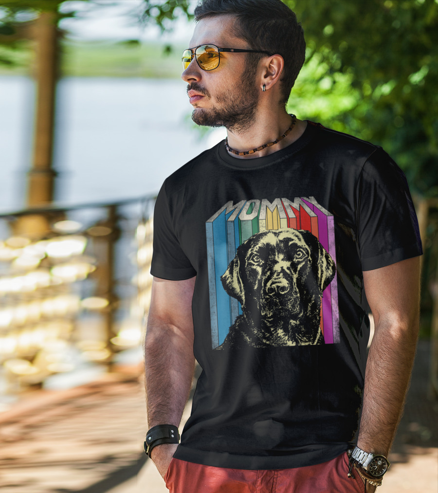 Mommy Labrador Colorful Retro T-Shirt