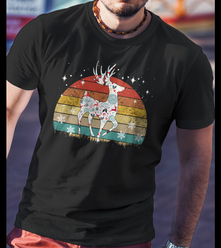 Vintage Retro Reindeer Snowflakes Christmas T-Shirt