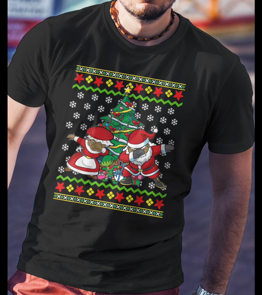 African American Dabbing Santa Mrs Claus Christmas Tree Snowflakes T-Shirt