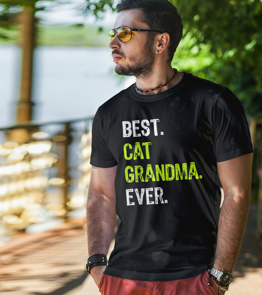 Best Cat Grandma Ever Retro Funny Grandmother T-Shirt