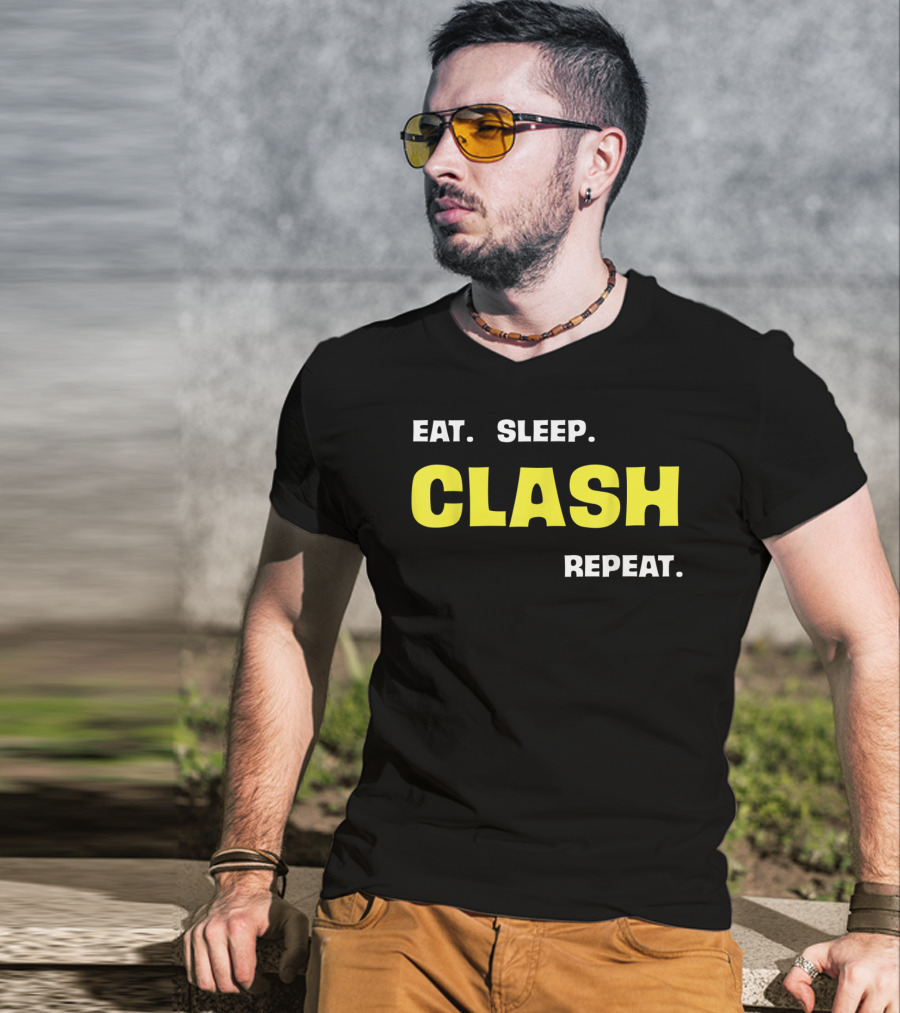Eat Sleep Clash Repeat Retro Gaming Motif T-Shirt