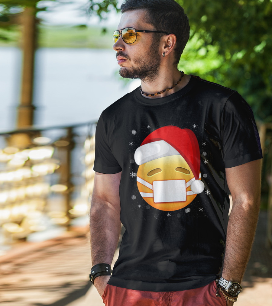 Funny Face With Medical Mask Emojis Santa Hat Snowflakes T-Shirt