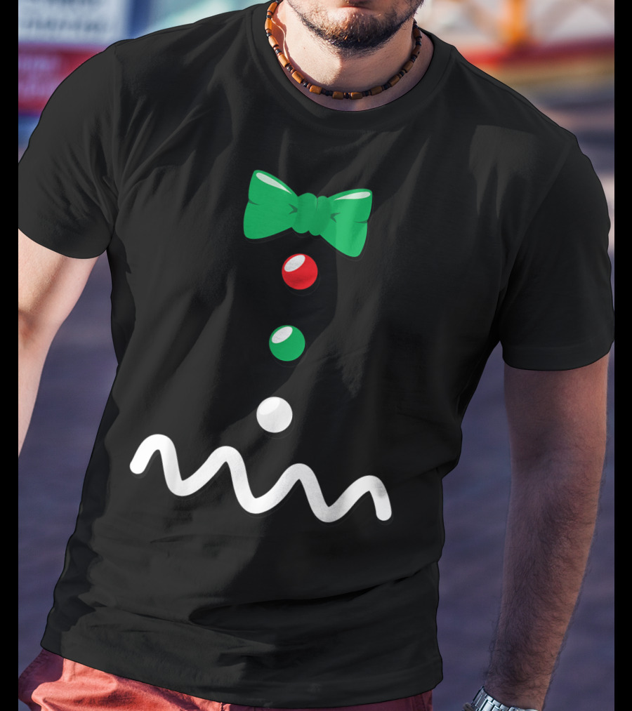 Gingerbread Man Christmas Bow Tie Décor T-Shirt