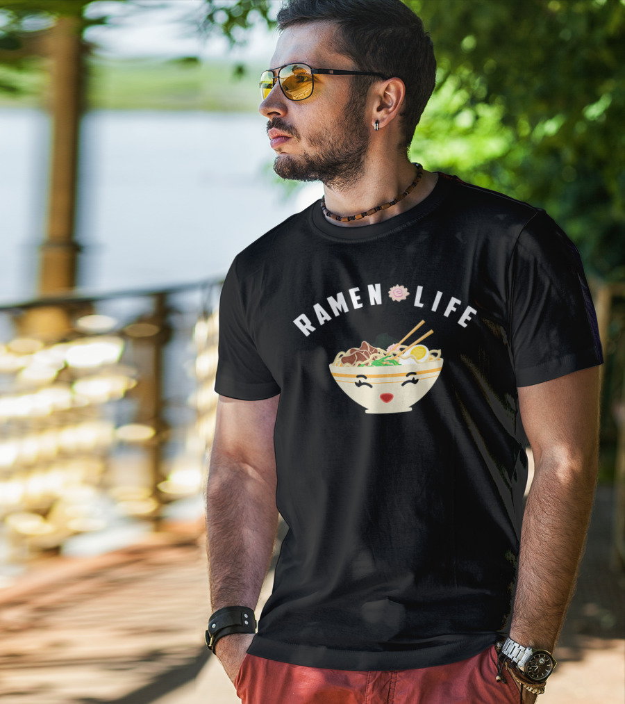 Ramen Life Cool Noodle Soup Addicts Happy Face Bowl T-Shirt