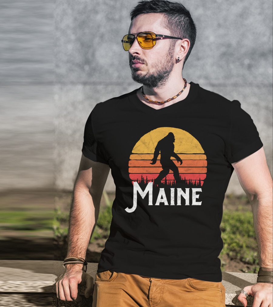 Maine Bigfoot Silhouette Retro Sun Believe T-Shirt