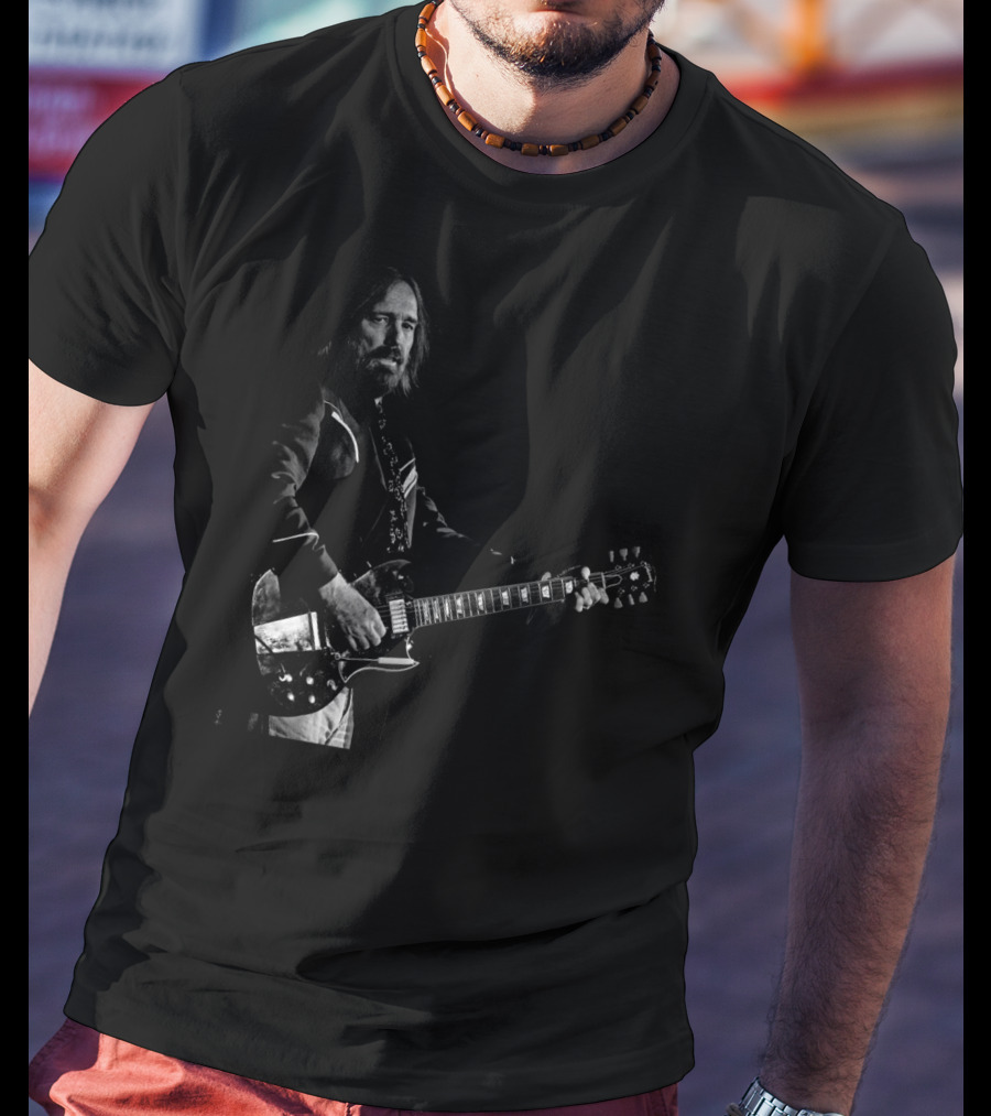Retro Tom Petty Legends Never Die Love Guitarist T-Shirt