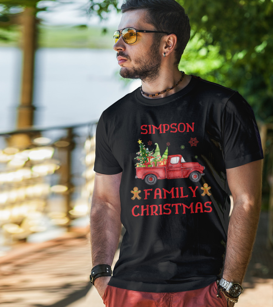 Simpson Family Christmas Old Red Truck With Tree And Gingerbread Men T-Shirt