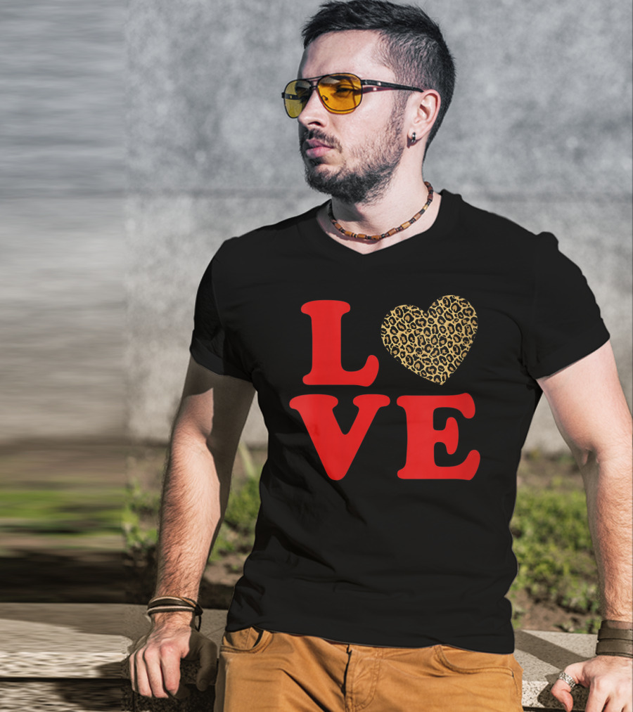 LOVE Leopard Heart Valentines Day Cute T-Shirt