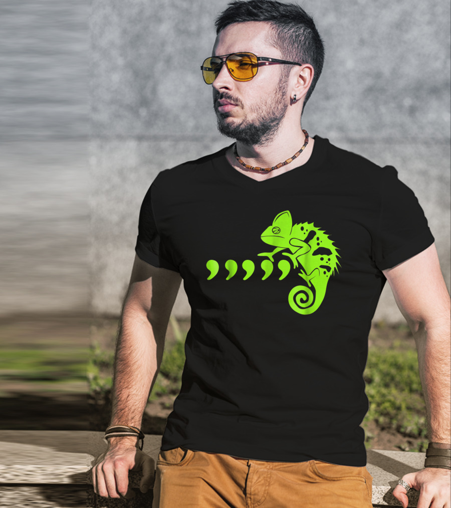 Comma Chameleon Love Country Music T-Shirt