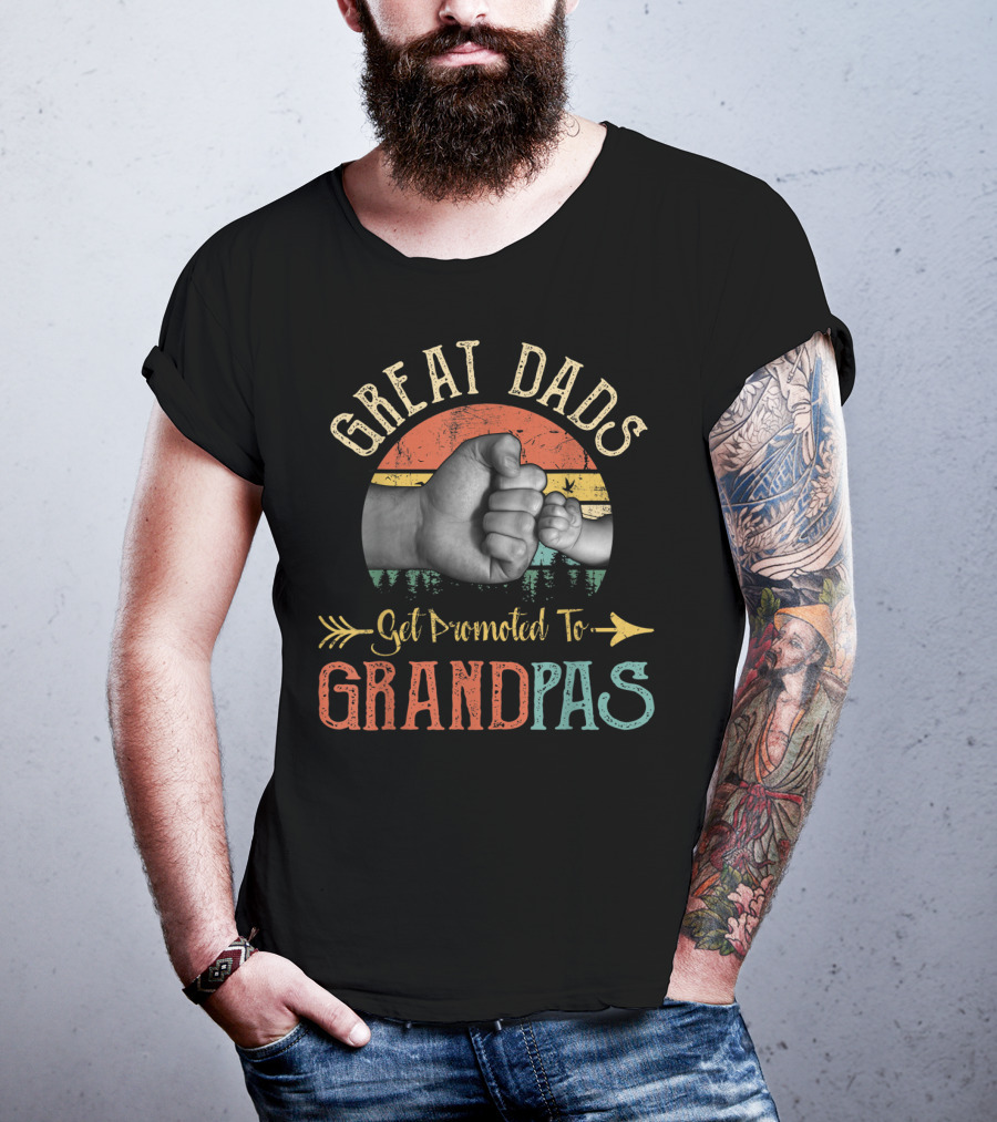 Great Dads Get Promoted To Grandpas Retro Fist Bump T-Shirt
