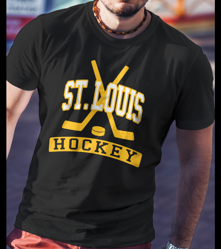St. Louis Hockey Vintage Crossed Sticks And Puck T-Shirt