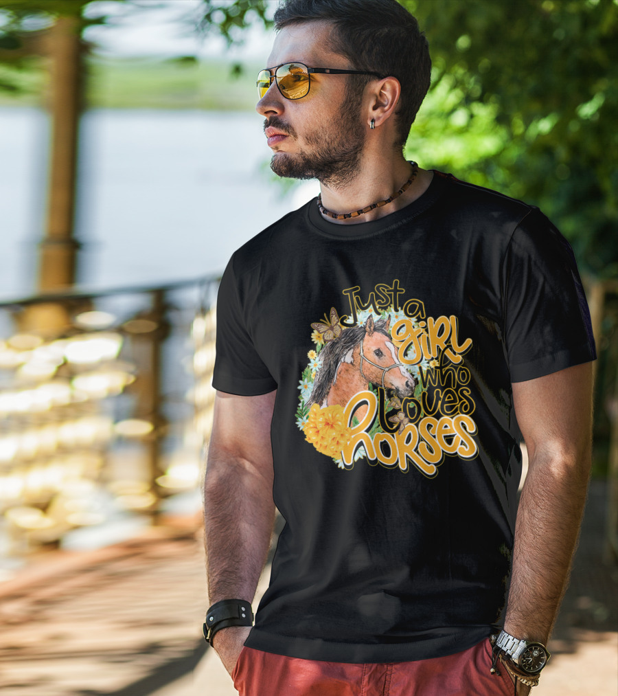 Just A Girl Who Loves Horses Butterfly And Floral T-Shirt