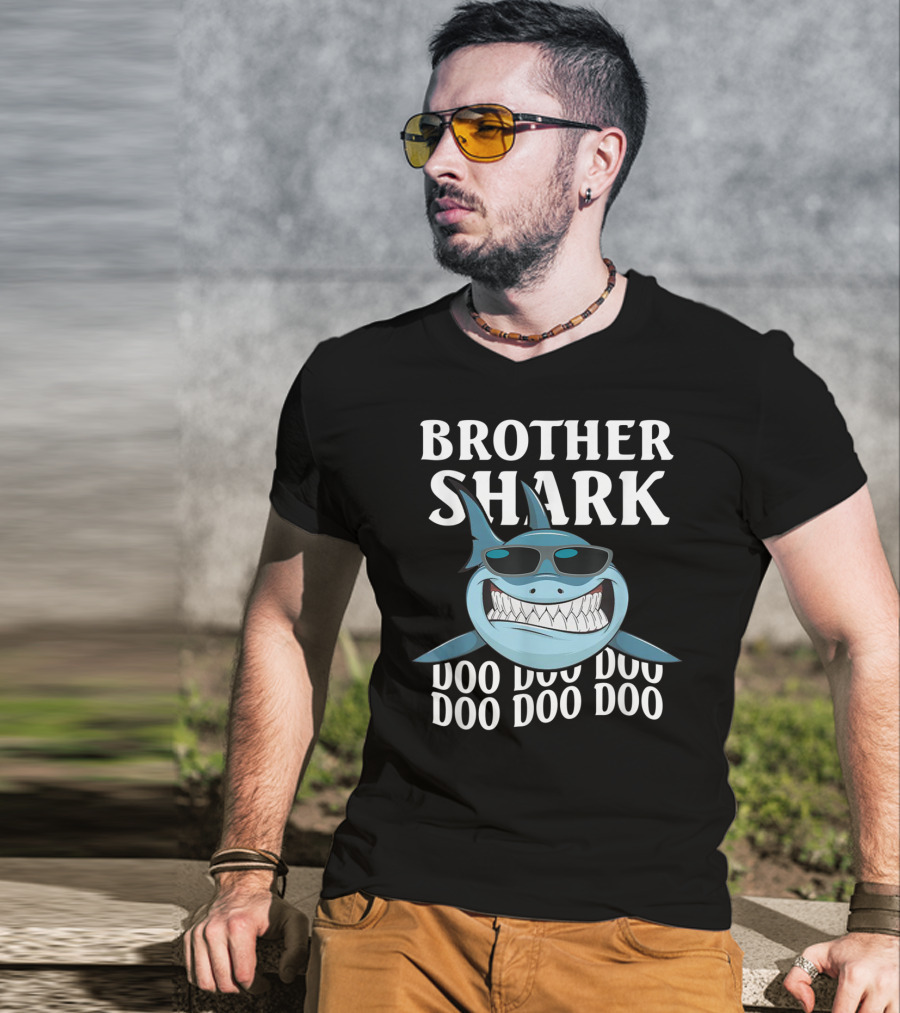 Brother Shark Doo Doo Doo Sunglasses Cool Smile T-Shirt