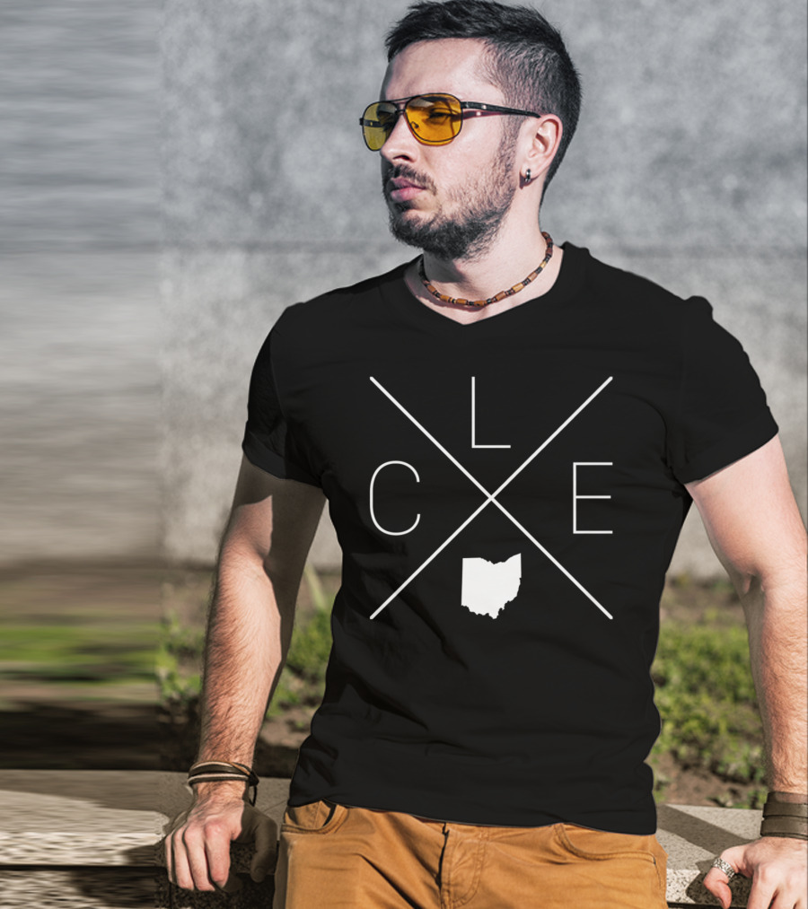 CLE Ohio Cross Cleveland Map T-Shirt