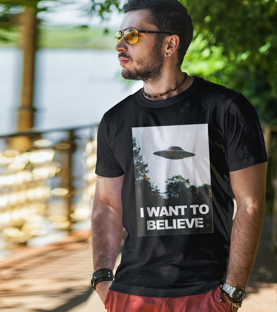 Alien UFO Hunter I Want To Believe T-Shirt