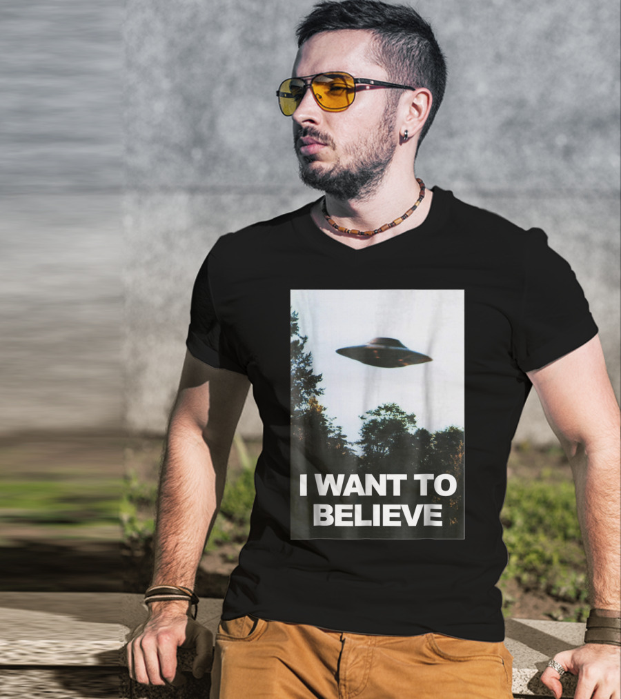 Alien UFO Hunter I Want To Believe T-Shirt