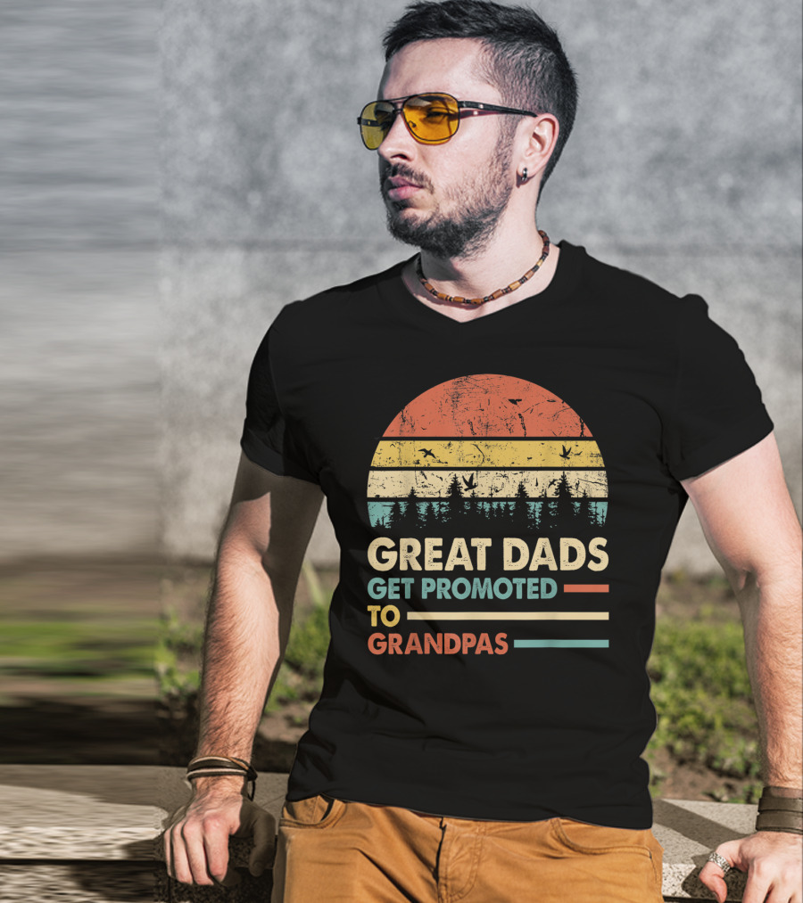 Great Dads Get Promoted To Grandpas Retro Sunset Forest T-Shirt