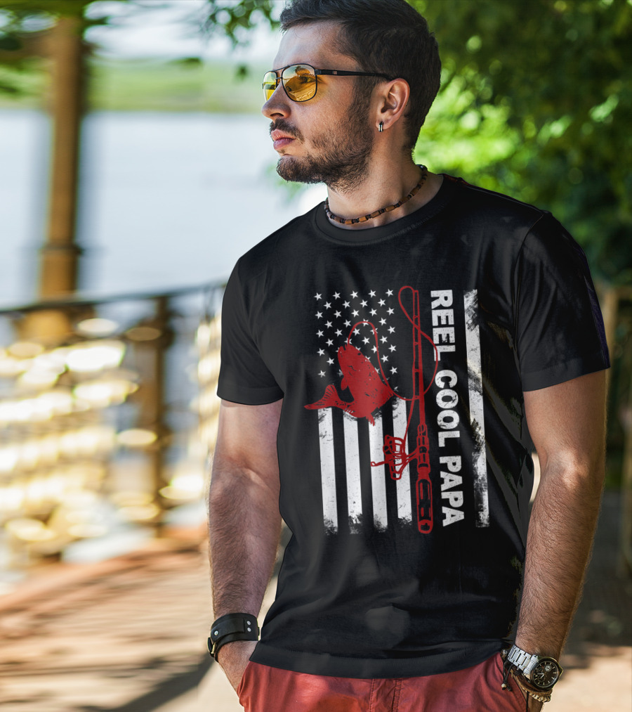 Reel Cool Papa American Flag Fishing Rod And Fish T-Shirt