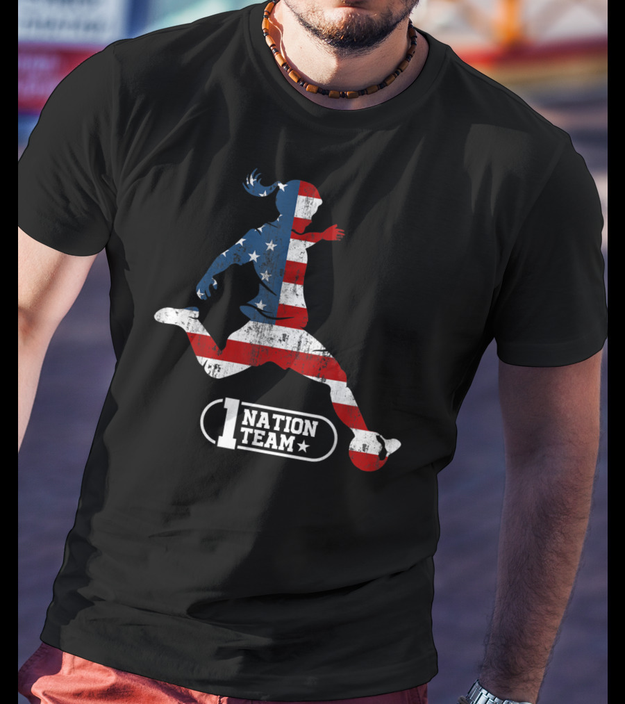 1 Nation Team Us Women Soccer Player Big Fan T-Shirt