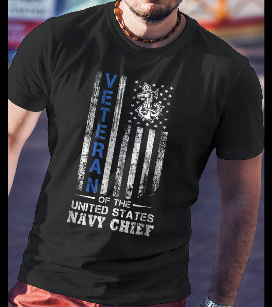 Veteran Of The United States Navy Chief With Anchor And American Flag T-Shirt
