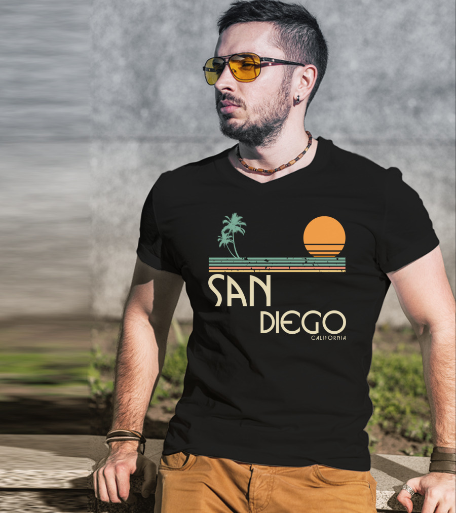San Diego California Vintage Sunset Palm Trees T-Shirt