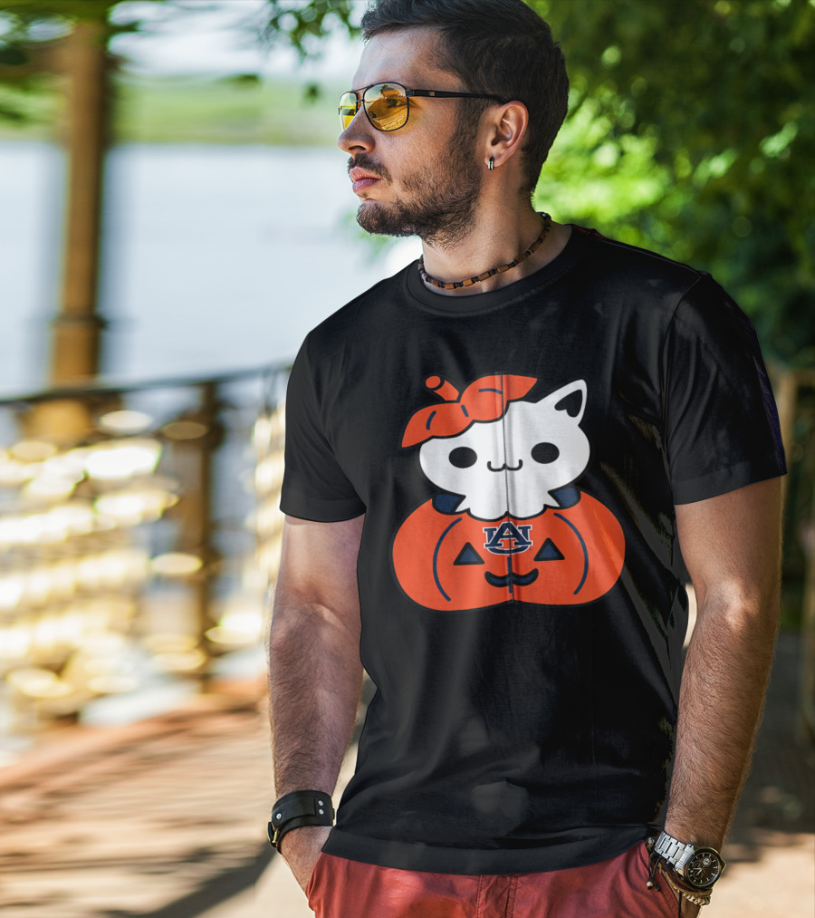 Auburn Tigers Cat In Pumpkin Halloween T-Shirt