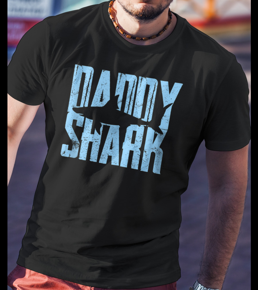 Daddy Shark Father's Day Gift Mens T-Shirt