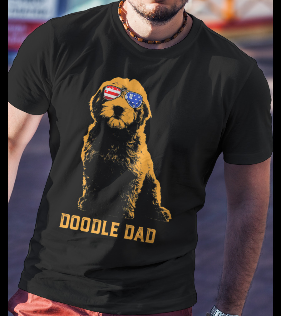 Doodle Dad Men's Goldendoodle With American Flag Sunglasses T-Shirt