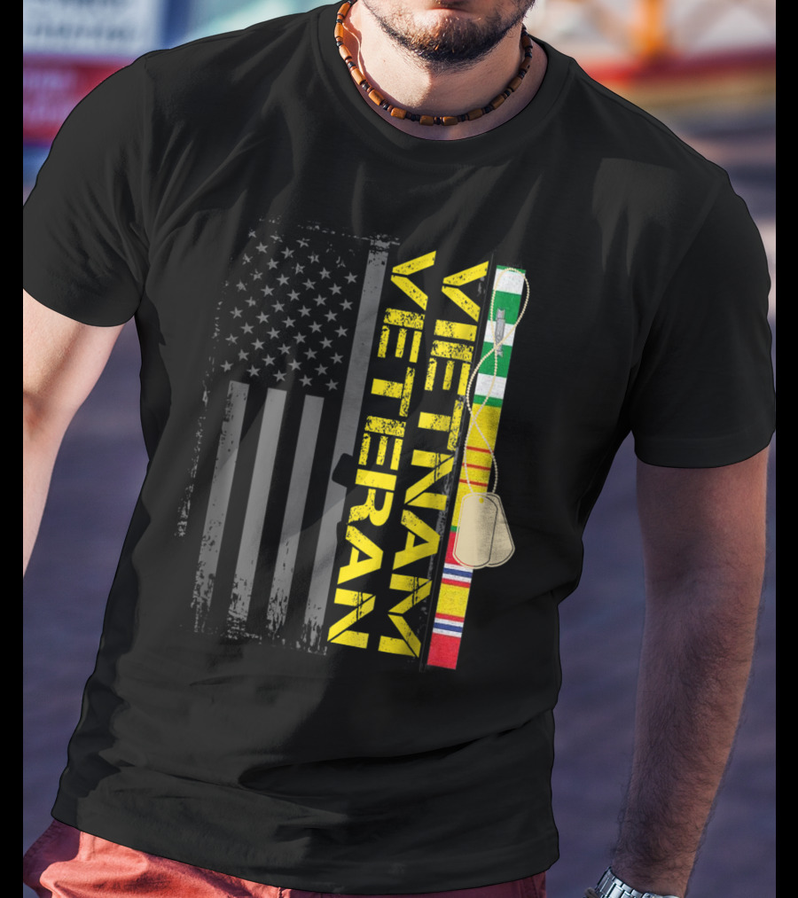 Vietnam Veteran US Flag Dog Tags Vietnam War T-Shirt