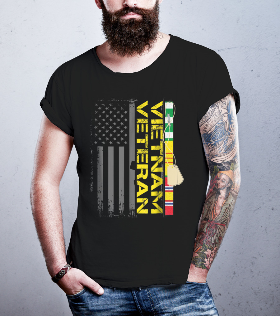 Vietnam Veteran US Flag Dog Tags Vietnam War T-Shirt