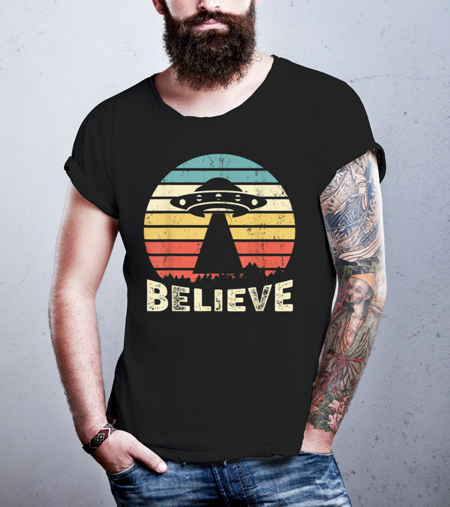 Vintage UFO Hunter Believe I Want To Believe Retro Alien T-Shirt
