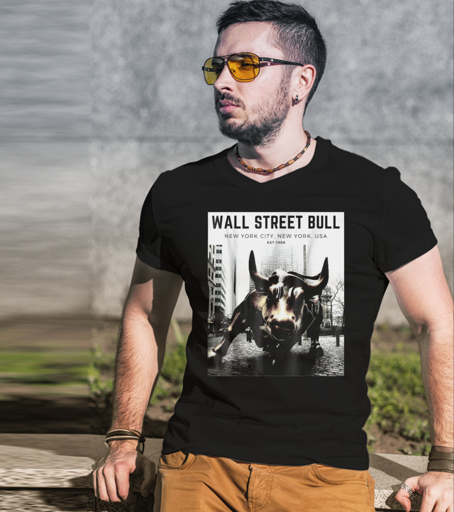 Wall Street Bull New York City EST-1986 T-Shirt