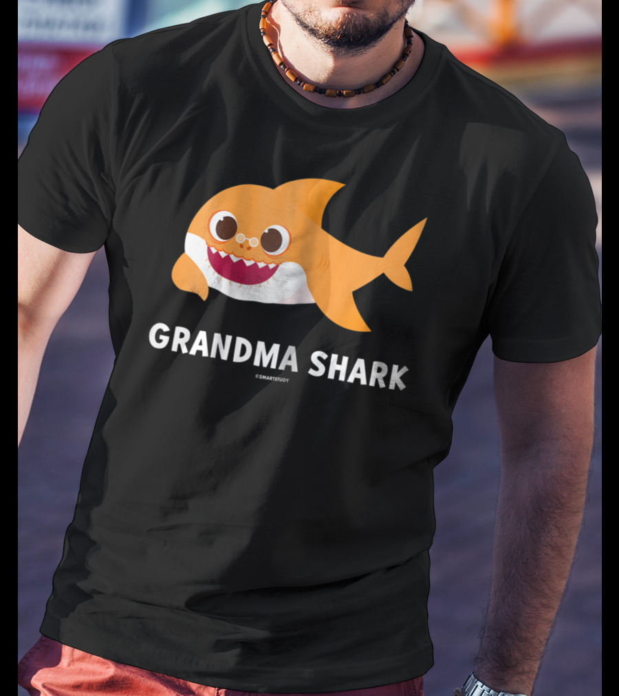 Grandma Shark Pinkfong SmartStudy Official Merchandise T-Shirt
