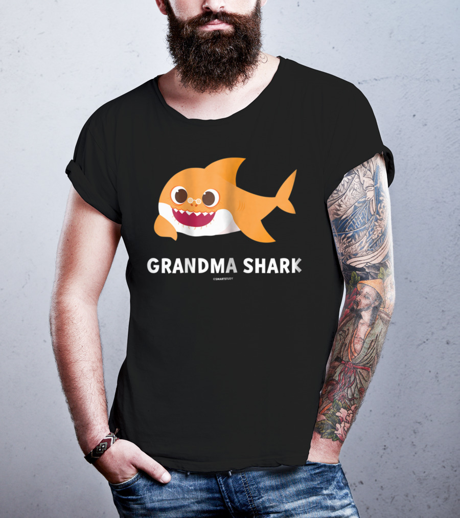 Grandma Shark Pinkfong SmartStudy Official Merchandise T-Shirt
