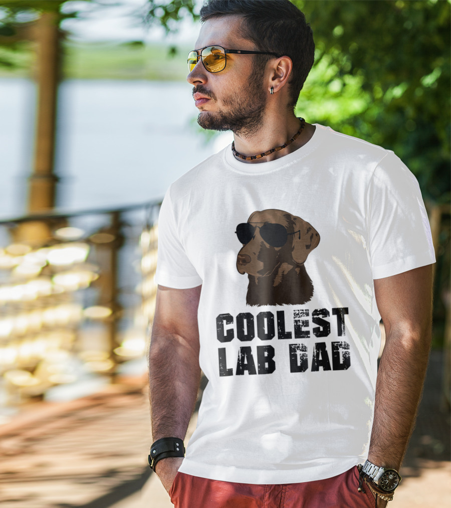 Coolest Lab Dad Funny Chocolate Labra Wearing Sunglasses T-Shirt