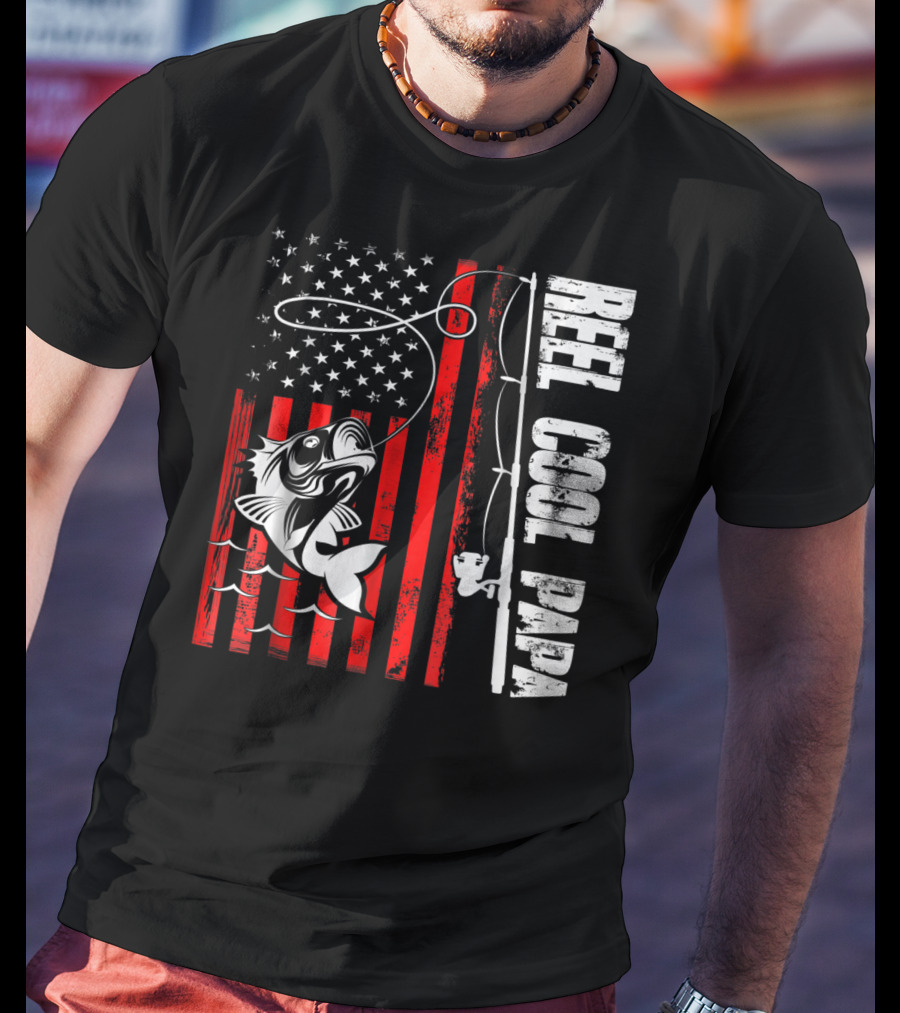 Reel Cool PAPA Fishing Lover American Flag T-Shirt
